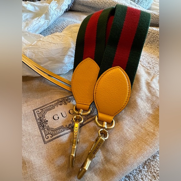 Gucci Neo Vintage GG Supreme Messenger
Bag - Picture 14 of 17